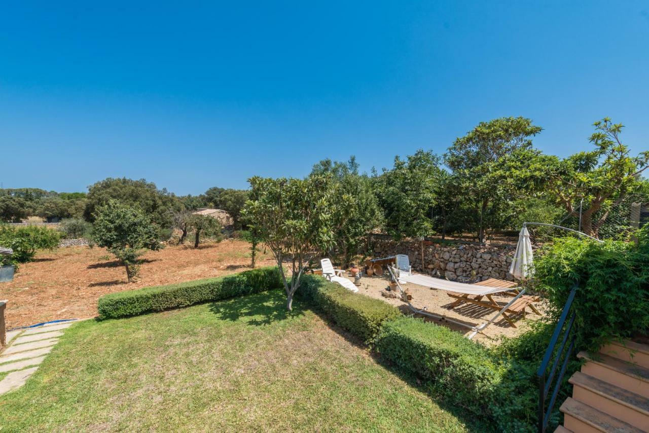Roca Villa Costitx (Mallorca)